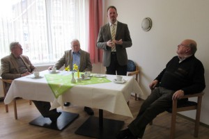 Dr. Edert, Klaus Meyer, Bürgermeister Marcus Itjen, Heinz Busch